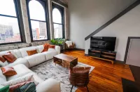 Luxurious 3-bedroom Loft with amazing views, in Downtown Toledo