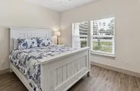 Brand new 4 bedroom home-Short walk to beach