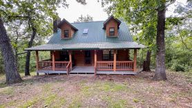 Spend Memorial Day at Happy’s Hideaway- Fiber Wifi and Hottub - Callaway Gardens