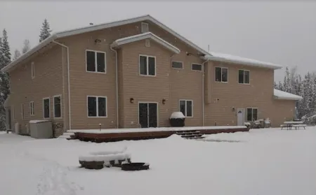 Heartland studio in North Pole, Alaska - plus extras