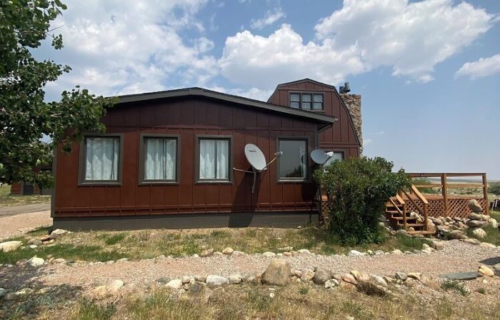 The 360Charming 3-bedroom house with WiFi and AC in welcoming Centennial