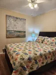 Beautiful 4th floor 2 BR, 2 BA condo in Hilton Head Beach & Tennis Resort
