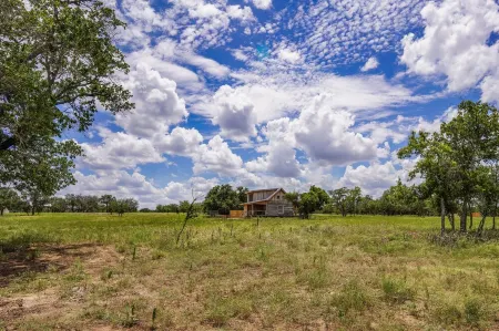 Peaceful cabin, fully updated, wine, stars, spa, perfect for relaxing