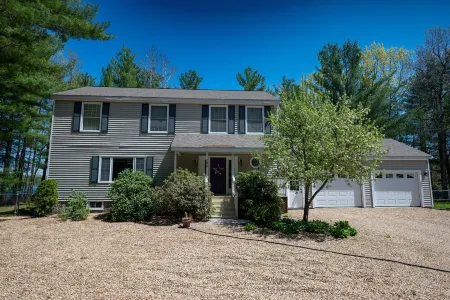 An oasis sitting right on Silver Lake