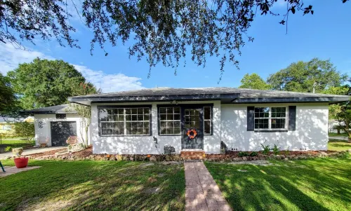 Fully Furnished Entire house, fenced yard.Pets OK. 30 min to Legoland