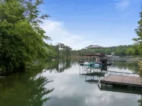Curry Getaway on South Bay Lake Property Hotels in Walker County