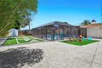 Pool Home - MiniGolf -Arcade- Near Beaches - Pet Friendly