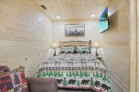 New 2bd Villa with Stunning views of Wears Valley