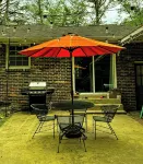 5Br Franklin Retreat w/ Private Studio & Big Yard
