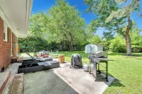 5 Minutes to the Casino!Family sized home 3 bedroom with patio and a game room