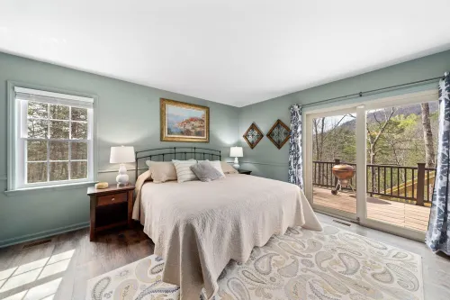 5 BR - Walk to Resort Amenities!  Close Mnt Views! Backyard Firepit!