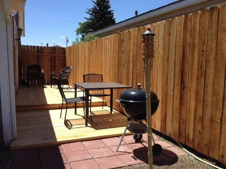 Baby Bear Cottage - Downtown Cody