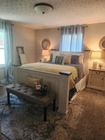 Great rental right in Eclectic area