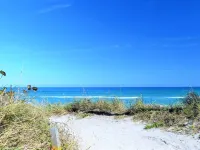 POSHPADZ Kai Villa-Water Views, Balcony, Walk to Jupiter Beach Sleeps 4 Hotels in Jupiter