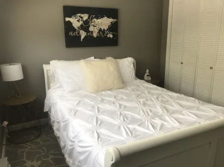 Cozy Court Street #2