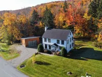 Stunning Single Family 4 BR 4 Bath Home in Kingswood Hotels in West Dover