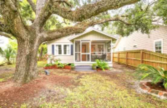 Cozy 2-bedroom cottage near Bay Saint Louis Harbor
