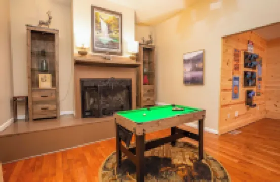 Spacious Mountain Retreat – Steps from Dollywood! Sleeps 18, Hot Tub, Nerf Wall!