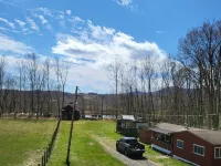 Loads of Amenities, Riverfront, Near Smoke Hole, Seneca, Dolly Sods, Blackwater Hotels in Grant County