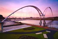 2 Bedroom House with Garden next to the River Tees Hotels in Stockton-on-Tees