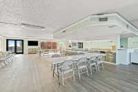 IT'S SHORE TIME - Brand New - 2bedroom/2bath Panama City - beachfront - sleeps 8