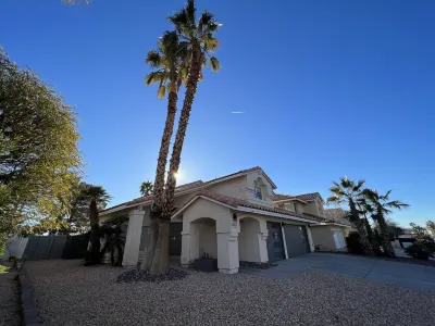 3Br Getaway w/ Pool & Hot Tub Near the Strip Hotels near Chicago Brewing Company