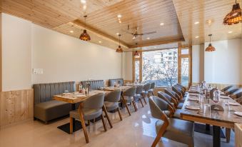 Treebo Premium Silverstone Resort with Mountain Valley View