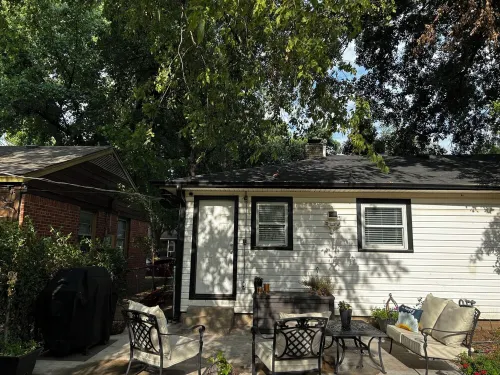 Peaceful neighborhood within minutes to many of the greater Tulsa venues - balcony
