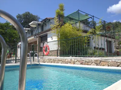C. R. El Mirador de Acebo 4/10 pax, swimming pool, SPA, garden, N° TR-CC-00339 Hotels in 