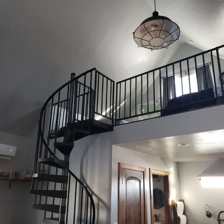 Sleeps 5 - Modern Country Cabin - Minutes from Bryce Canyon