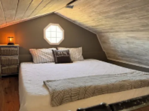 New Tiny home on cattle ranch 80 acres gorgeous view Close to forest McPhee Mesa