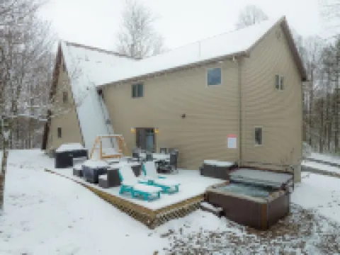Horseshoe Acres - Home theater, spa room, hot tub