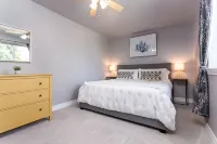 Luxury, large family oceanside community home on Birch Bay with beach access