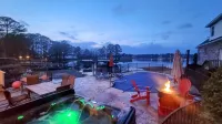 Waterfront Lake Hamilton Home | Pool, Hot Tub, A+ Views, Dock, Huge Game Room - 5성급