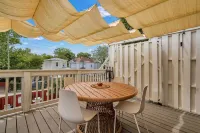 Tranquil Haven by Forsyth7 minutes walk to Forsyth Park w/ deck and pool!!