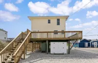 BEAUTY BY THE BAY. Perfect for a family to get away and enjoy LBI. Hotels near Long Beach Island Library