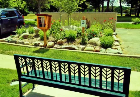 Beautiful & Clean 2 Bedroom Mille Lacs Rental at Izatys - Contactless Check-in