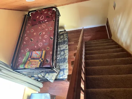 Friendly Reeder Lake House