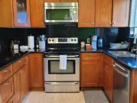 Your Oasis Awaits - Downtown PA Near Stanford 2 bd #657