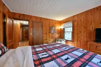 The Cabin- cozy cottage on the sandy shores of the Chippewa Flowage - Wifi