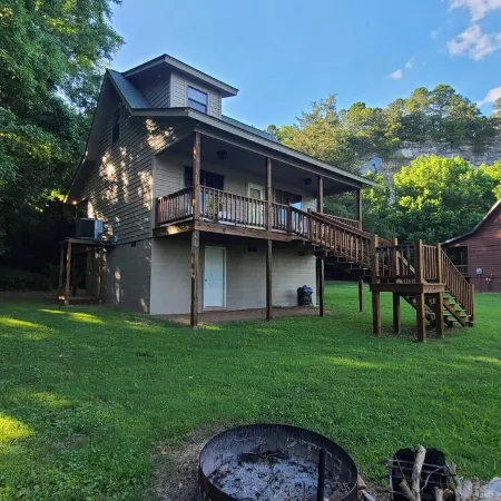 Beautiful Secluded Cabin on the White River