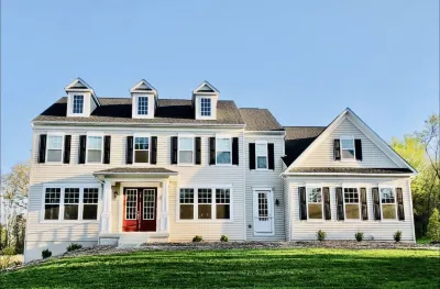 Mulberry Manor House<br> Spacious, Private & Peaceful Retreat  - Hotels near Target
