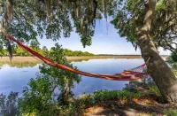 Waterfront Farm- 1.5 Miles from Downtown Beaufort