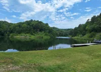 Rustic River Cabin- Located Near the Illinois River!