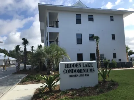 30-A New Condo 100 -140 yards of  Beach Access  End of Summer Discount