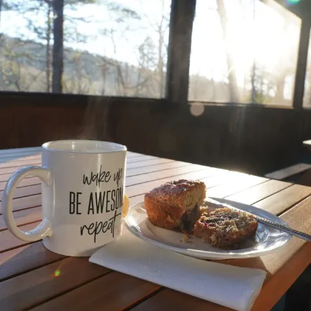 6BDRM Cabin only 10 mins to Alpine Helen/ Hot Tub/ Firepit/ Game Room/ Satellite