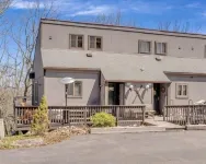 Your Four-Season Escape at Camelback MountainTownhouse Sleeps 10 Comfortably. - 무료 와이파이