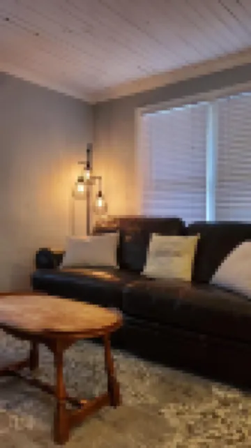 The Cottage @ Georgetown Square. 5% weekly discount; 10% monthly discount.