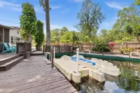 5 Bedrooms - Spacious - 7 Kayaks - Firepit - 2 mins to Rogers Park - KING beds