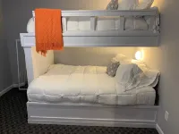 Cozy Guest Suite with Hot Tub in Davison